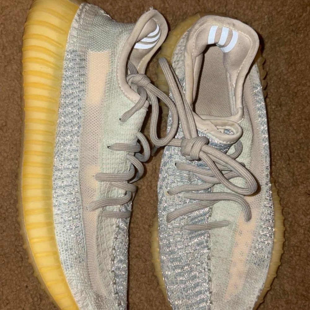 Yeezy - Picture 3 of 5